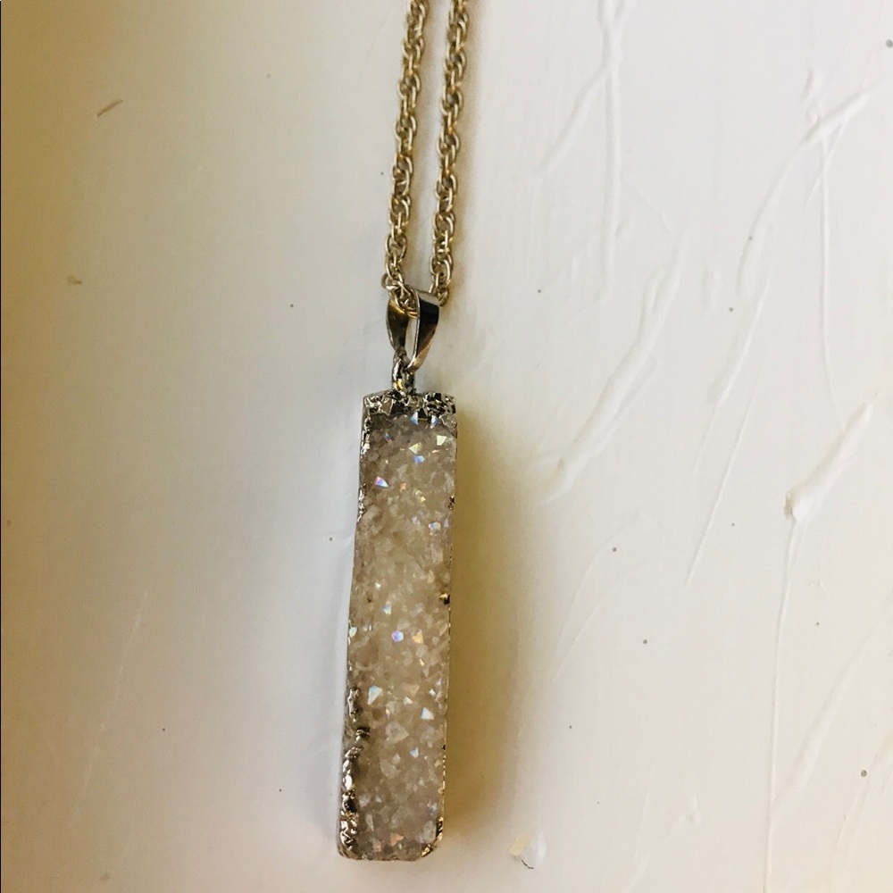 ⭐️Hand Made Quartz Stone Necklace⭐️